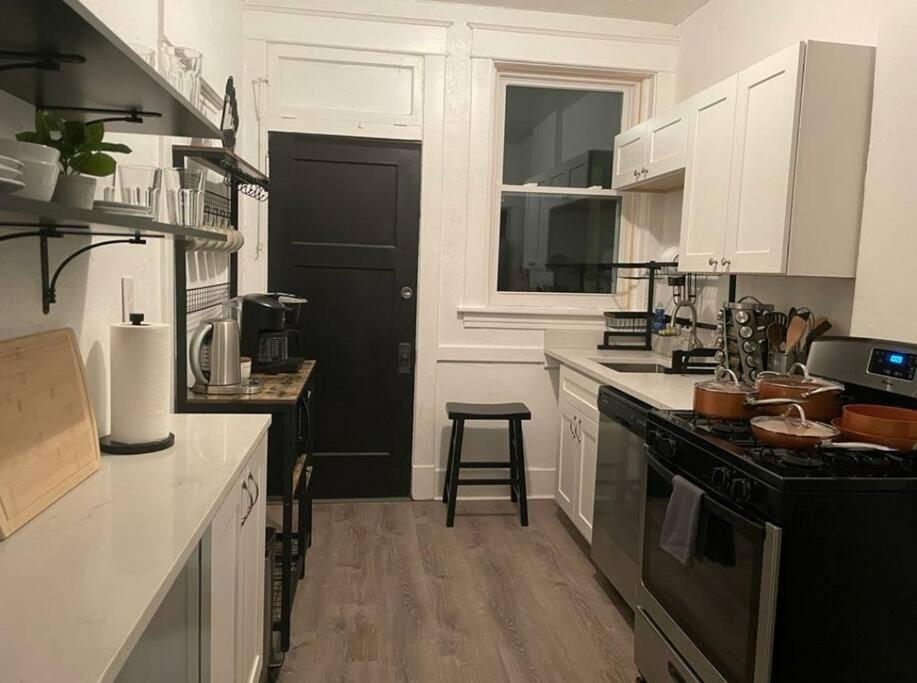 Lovely 2Br W Office Space - King Bed & Alexa Apartman Pittsburgh Kültér fotó