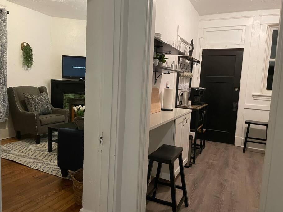 Lovely 2Br W Office Space - King Bed & Alexa Apartman Pittsburgh Kültér fotó