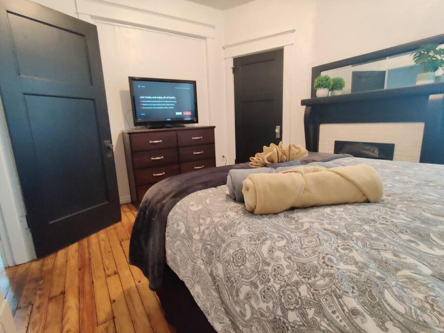 Lovely 2Br W Office Space - King Bed & Alexa Apartman Pittsburgh Kültér fotó